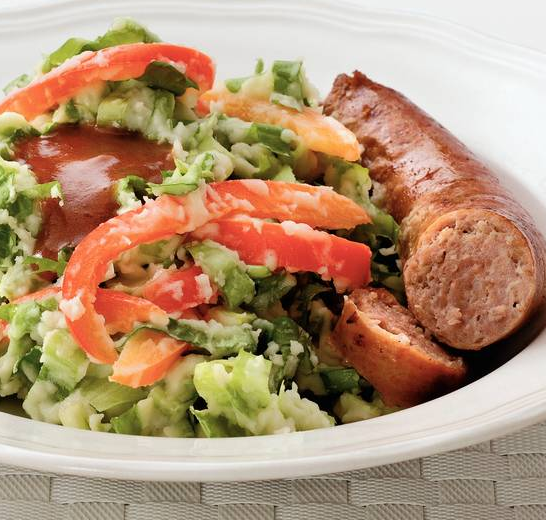 Rauwe andijviestamp met verse worst